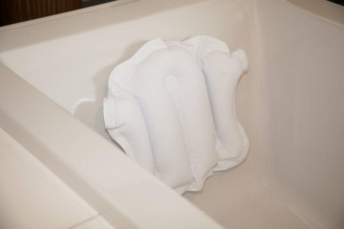 Atlantis Bath Pillow - Ingennov8